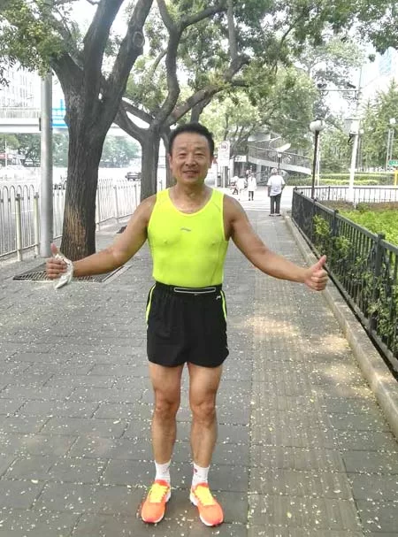 “中国阿甘”李战哲：奔跑半世纪 还想再跑30年(图1)