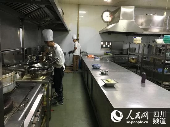 新都区柚花开农家乐的厨房