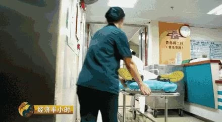 央视揭止咳水黑幕:长期饮用等同吸毒 暴利窝点藏于QQ群(图4) 央视揭止咳水黑幕:长期饮用等同吸毒 暴利窝点藏于QQ群(图4)