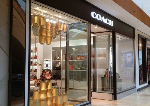 Coach创四年最佳表现 未来或减少百货商店专柜比重(图1)