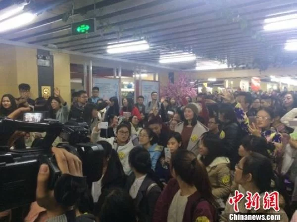 青年作家刘同：我不觉得自己写的是“鸡汤”(图3)
