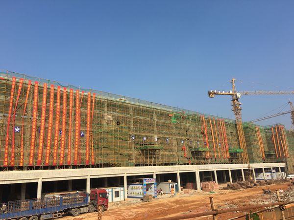 如火如荼的建设现场