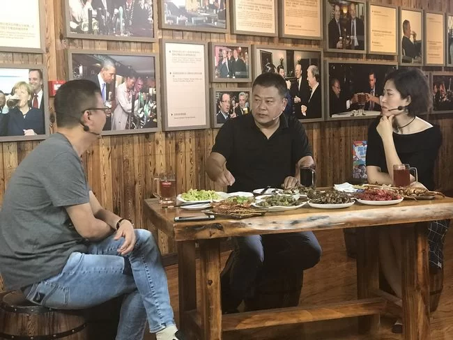 陈晓卿:用味觉自信提升青岛西海岸新区的文化自信(图1) 《舌尖上的中国》总导演陈晓卿