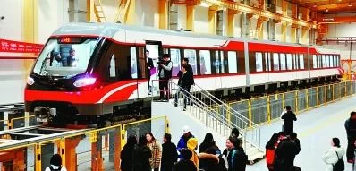中国“超级高铁”何时梦想成真(图1) 中国“超级高铁”何时梦想成真(图1)