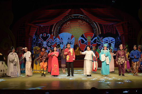 中国—东盟戏曲演唱会汇报演出现场