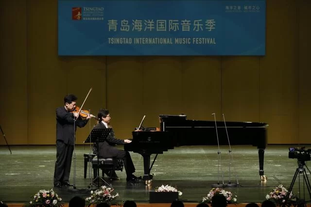 ＂即墨贝多芬＂ 梁大南与谭小棠室内乐音乐会(图1)