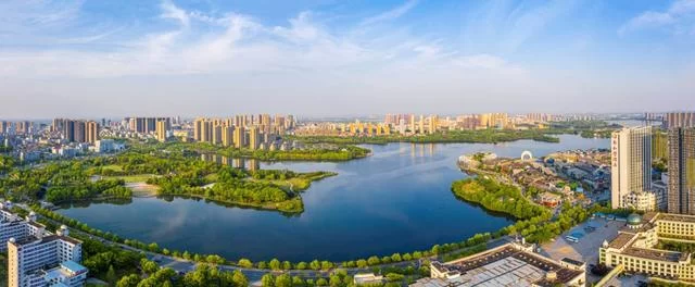 示范引领的历史跨越——来自人文黄冈的时代报告(图1) 示范引领的历史跨越——来自人文黄冈的时代报告(图1)