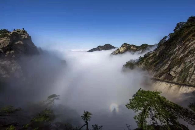 示范引领的历史跨越——来自人文黄冈的时代报告(图6) 示范引领的历史跨越——来自人文黄冈的时代报告(图6)