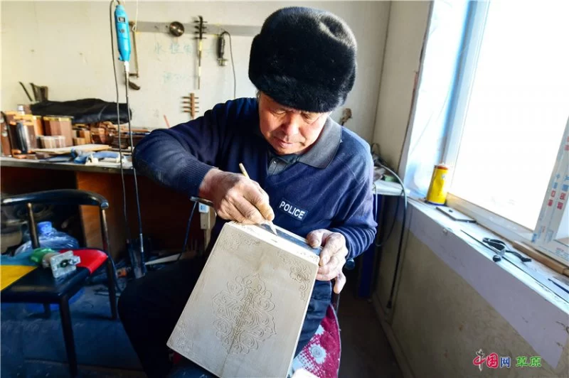 非遗工匠特西德力根:在守望传统文化中实现乡村振兴(图4) 非遗工匠特西德力根:在守望传统文化中实现乡村振兴(图4)