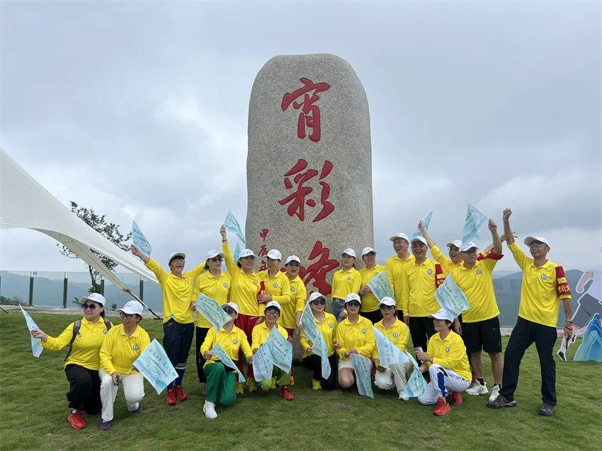 穿行云顶之巅 自驾仙乡之境(图4)