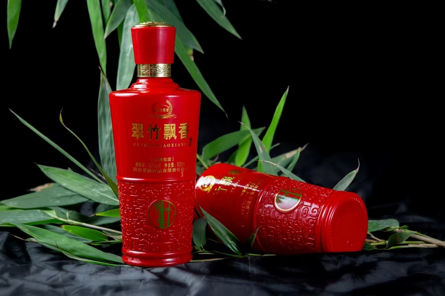 本草竹汁飘香酒：天然养生佳酿