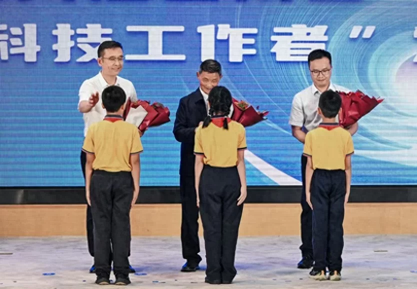 78岁张仲安:科研征途上的“不老传奇”,荣膺四川省第六届“最美科技工作