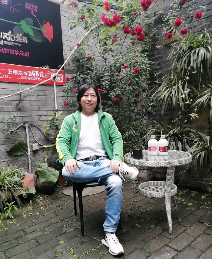 诗酒成都,各自风流!今夜我在红星路畔“蜀生欢伯”酒肆(图1) 诗酒成都,各自风流!今夜我在红星路畔“蜀生欢伯”酒肆(图1)