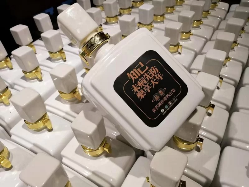 诗酒成都,各自风流!今夜我在红星路畔“蜀生欢伯”酒肆(图2) 诗酒成都,各自风流!今夜我在红星路畔“蜀生欢伯”酒肆(图2)